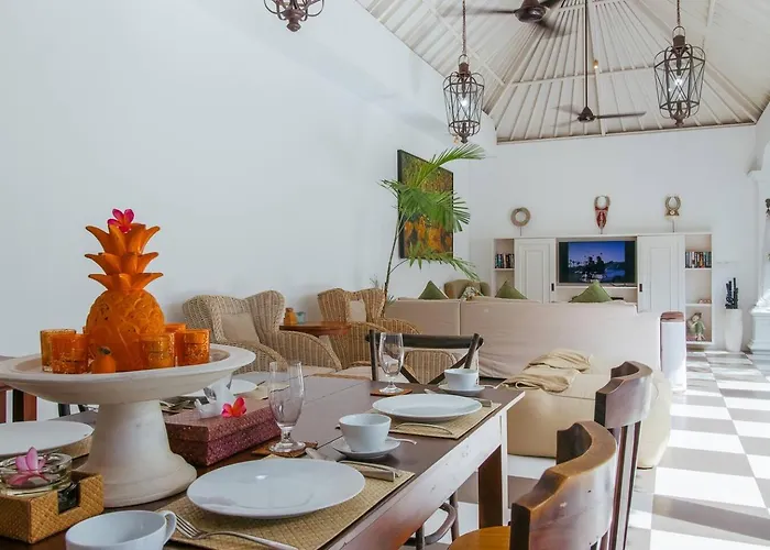 Private 2 Bedroom Pool Villa, 400m To Beach, Sleeps 4 Villa Seminyak